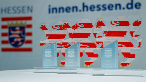 Trophäen der Katastrophenschutzpreisträger Trophäen der Katastrophenschutzpreisträger