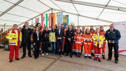 Einsatzkräfte aus der Stadt Wiesbaden, welche in Griechenland im Waldbrandeinsatz waren.