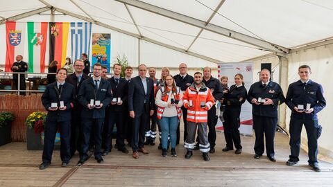 Einsatzkräfte aus der Stadt Darmstadt, welche in Nordrhein-Westfalen im Katastropheneinsatz waren.