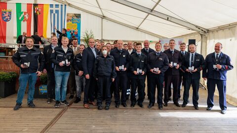 Einsatzkräfte aus dem Landkreis Darmstadt-Dieburg, welche in Nordrhein-Westfalen im Katastropheneinsatz waren.