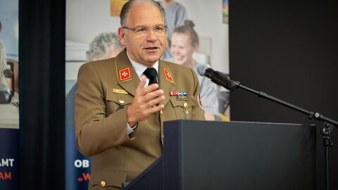 Grußworte Oliver Meermann von der Johanniter-Unfall-Hilfe für die AG KatS Grußworte Oliver Meermann von der Johanniter-Unfall-Hilfe für die AG KatS